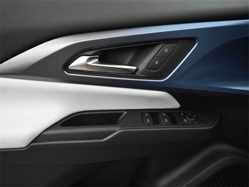 New 2026 Chevrolet Equinox EV LT image 22