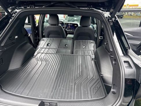 New 2026 Chevrolet Equinox EV LT image 32