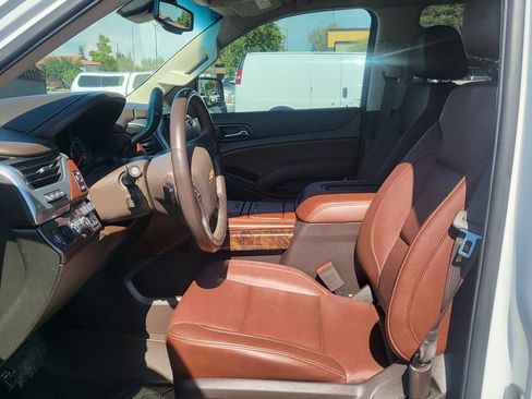 Used 2019 Chevrolet Tahoe Premier AWD/4WD image 32