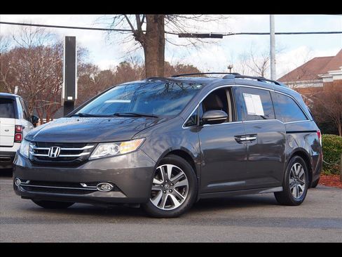 Used 2015 Honda Odyssey Touring image 1