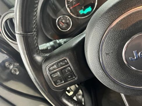 Used 2016 Jeep Wrangler Sport w/ Connectivity Group AWD/4WD image 49