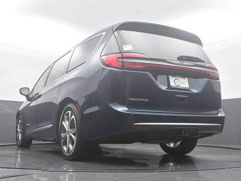 Used 2022 Chrysler Pacifica Pinnacle FWD image 50