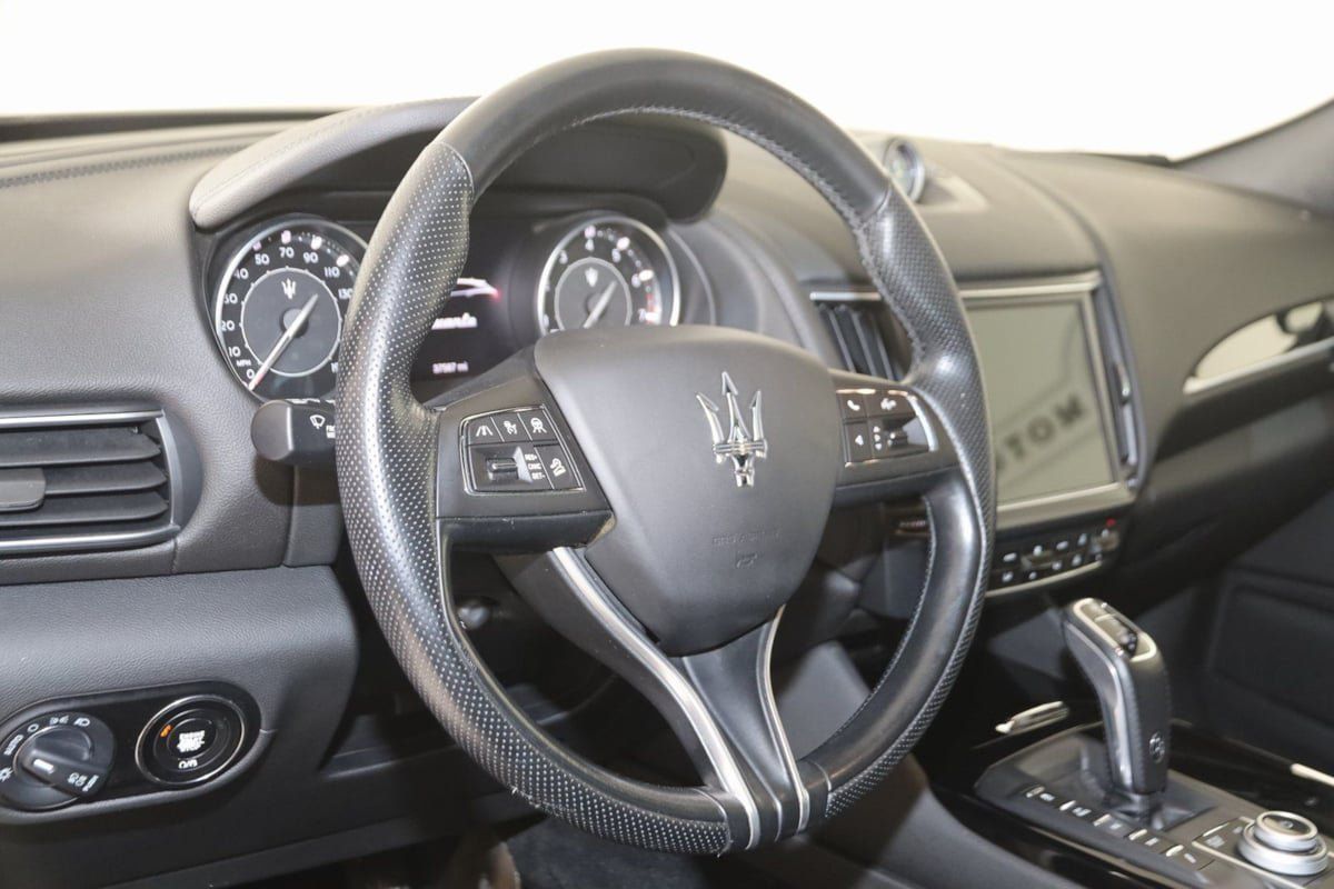 Used 2022 Maserati Levante Modena AWD/4WD image 6