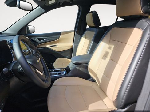 Used 2023 Chevrolet Equinox Premier image 9