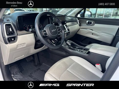 Used 2023 Kia Sorento EX w/ Panoramic Sunroof Package FWD image 12