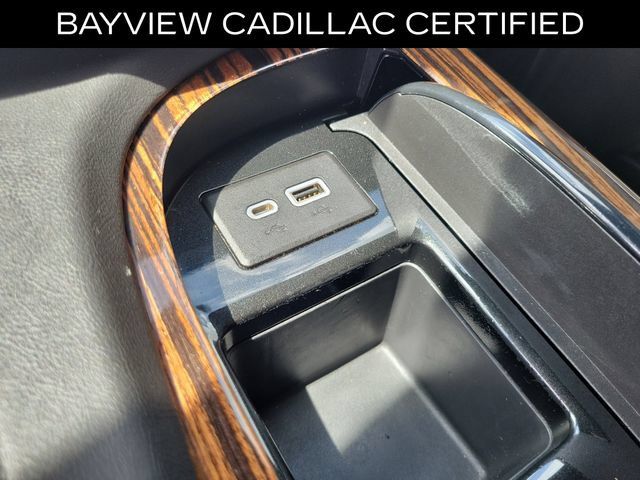 Certified 2022 Cadillac Escalade Premium Luxury RWD image 40