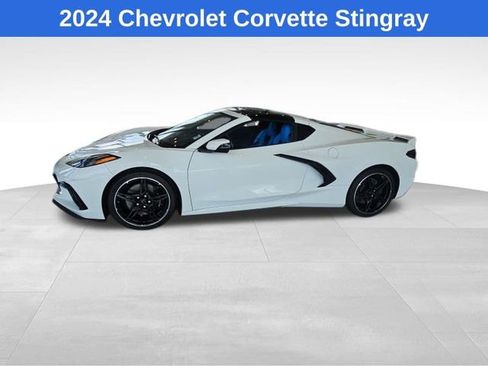 Used 2024 Chevrolet Corvette Stingray Premium Cpe w/ Z51 Performance Package image 2