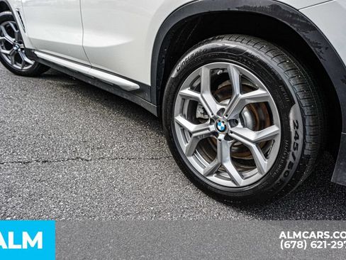 Used 2025 BMW X4 xDrive30i AWD/4WD image 16
