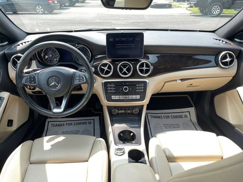 Used 2018 Mercedes-Benz CLA 250 4MATIC image 28