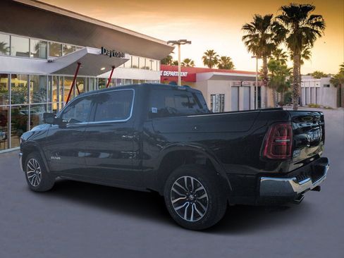 Used 2025 RAM 1500 Limited AWD/4WD image 5