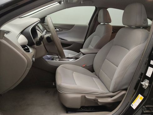 Used 2020 Chevrolet Malibu LS image 17