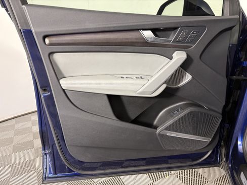 Used 2022 Audi Q5 2.0T Prestige image 11