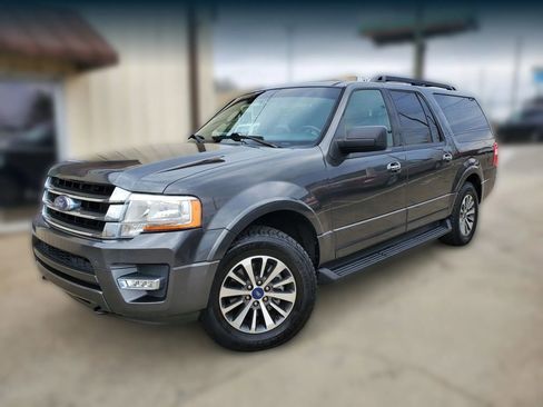 Used 2017 Ford Expedition EL XLT image 2