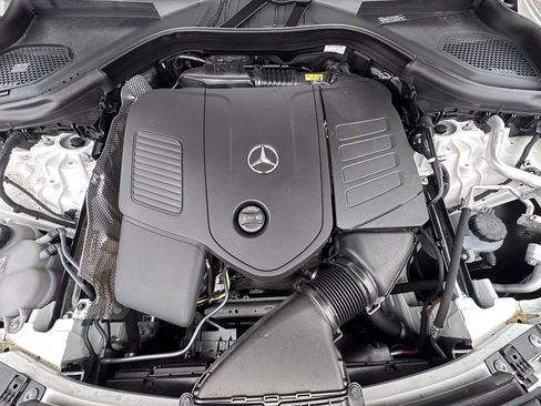 Used 2025 Mercedes-Benz GLC 300 GLC 300 image 16