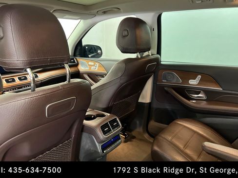 Used 2020 Mercedes-Benz GLS 580 4MATIC image 19