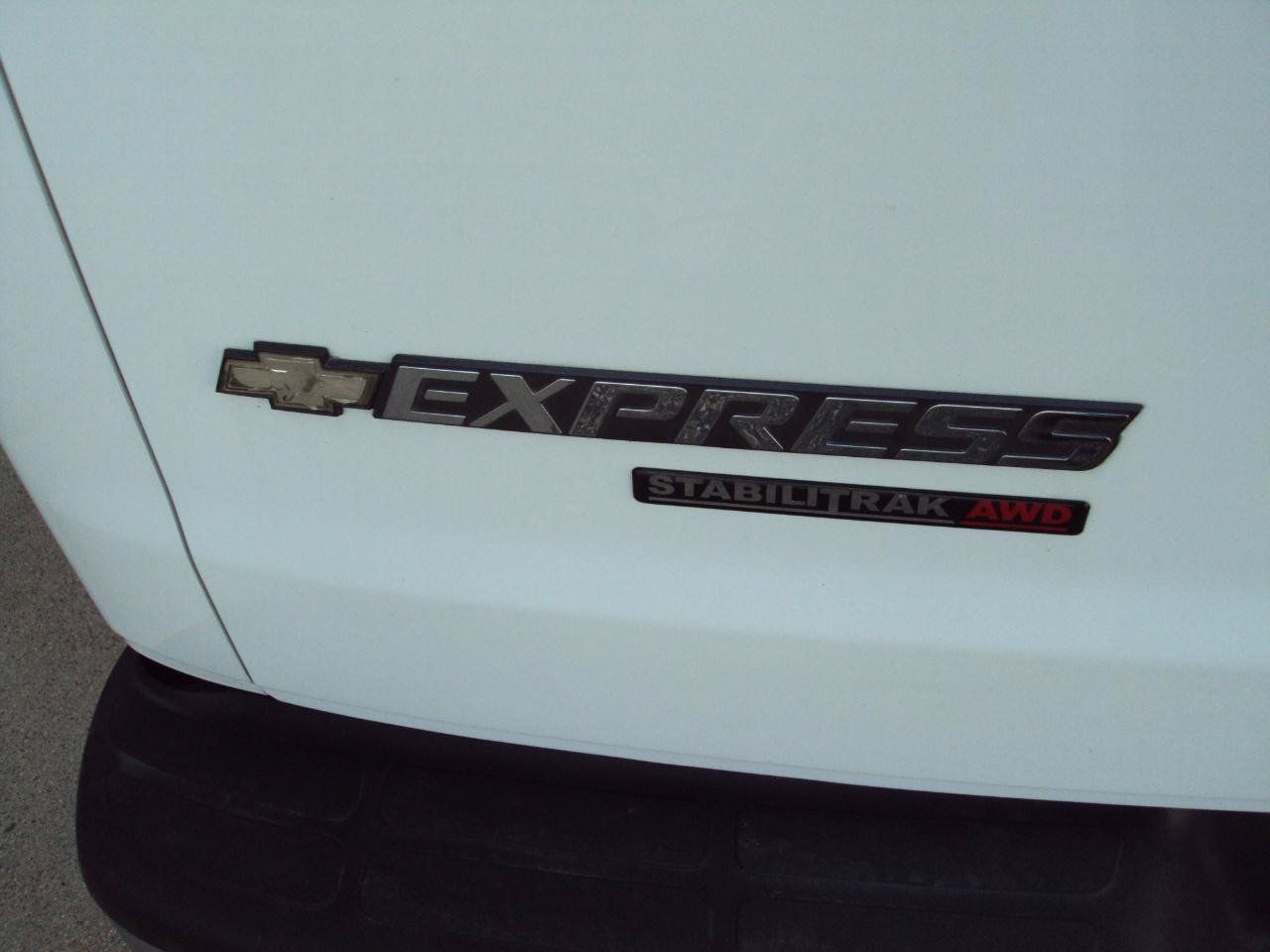 Used 2014 Chevrolet Express 1500 LT w/ LT Preferred Equipment Group AWD/4WD image 32