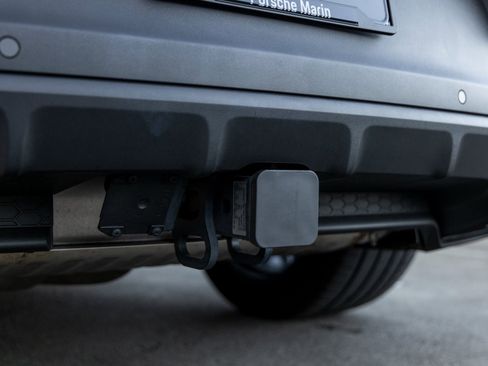 Certified 2025 Porsche Cayenne S image 21