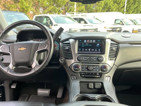 Used 2017 Chevrolet Tahoe LT w/ Luxury Package image 29