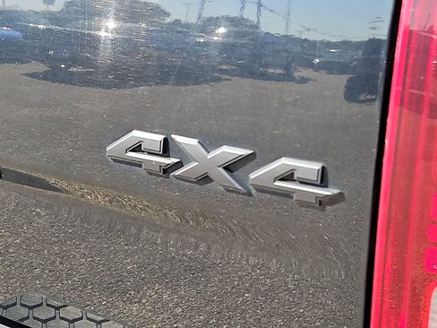 Used 2014 RAM 1500 Express w/ Black Ram 1500 Express Group AWD/4WD image 5