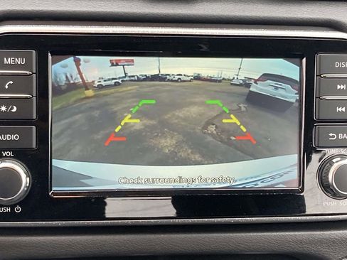 Used 2025 Nissan Versa S w/ Trunk Package image 22