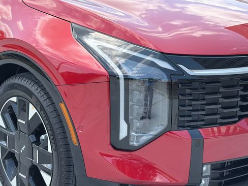 New 2026 Kia Sportage SX FWD image 10