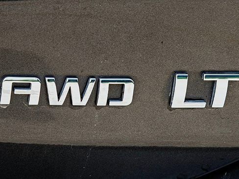 Used 2021 Chevrolet Equinox LT image 18