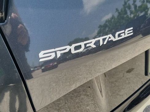 Used 2024 Kia Sportage SX FWD image 5