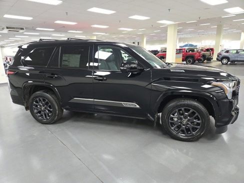 New 2026 Toyota Sequoia Platinum image 6