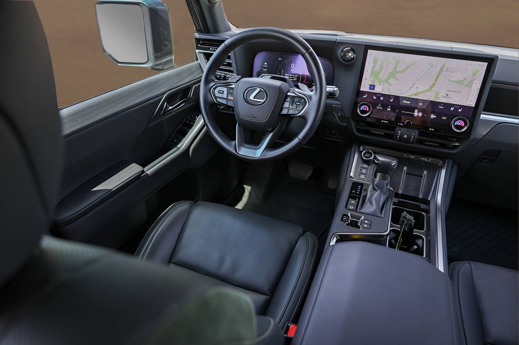 Used 2024 Lexus GX 550 AWD/4WD image 25