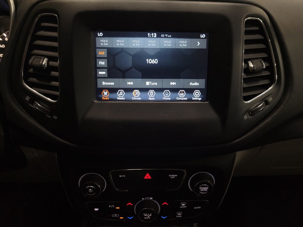 Used 2019 Jeep Compass Latitude FWD image 25