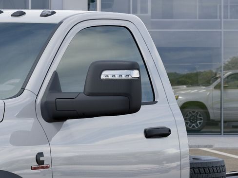 New 2025 RAM 5500 Tradesman AWD/4WD image 20