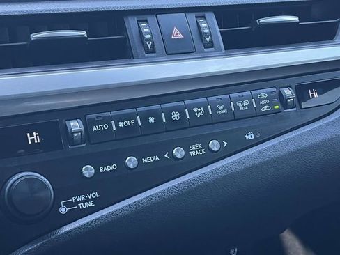 Used 2020 Lexus ES 350 F Sport w/ Accessory Package 2 image 31