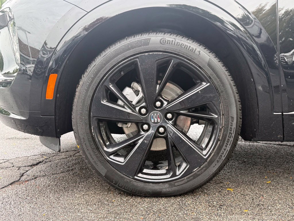 Used 2025 Buick Envision Sport Touring AWD/4WD image 28
