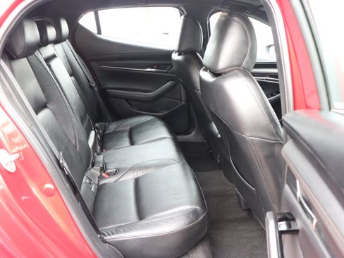Used 2023 MAZDA MAZDA3 s image 13