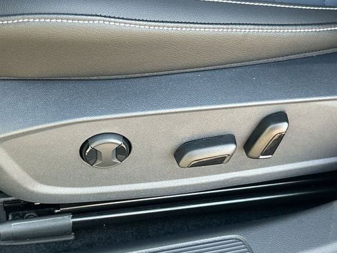 New 2026 Volkswagen Jetta SE FWD image 16