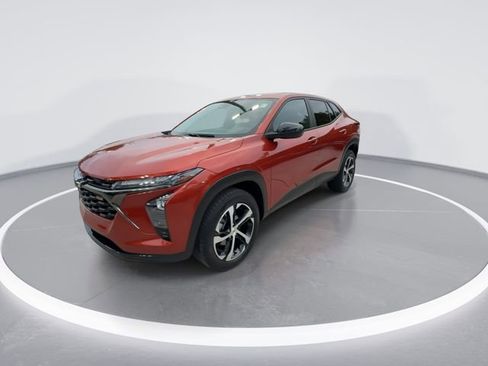 Used 2024 Chevrolet Trax RS image 4