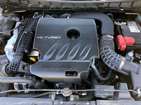 Used 2024 Nissan Altima 2.0 SR FWD image 34