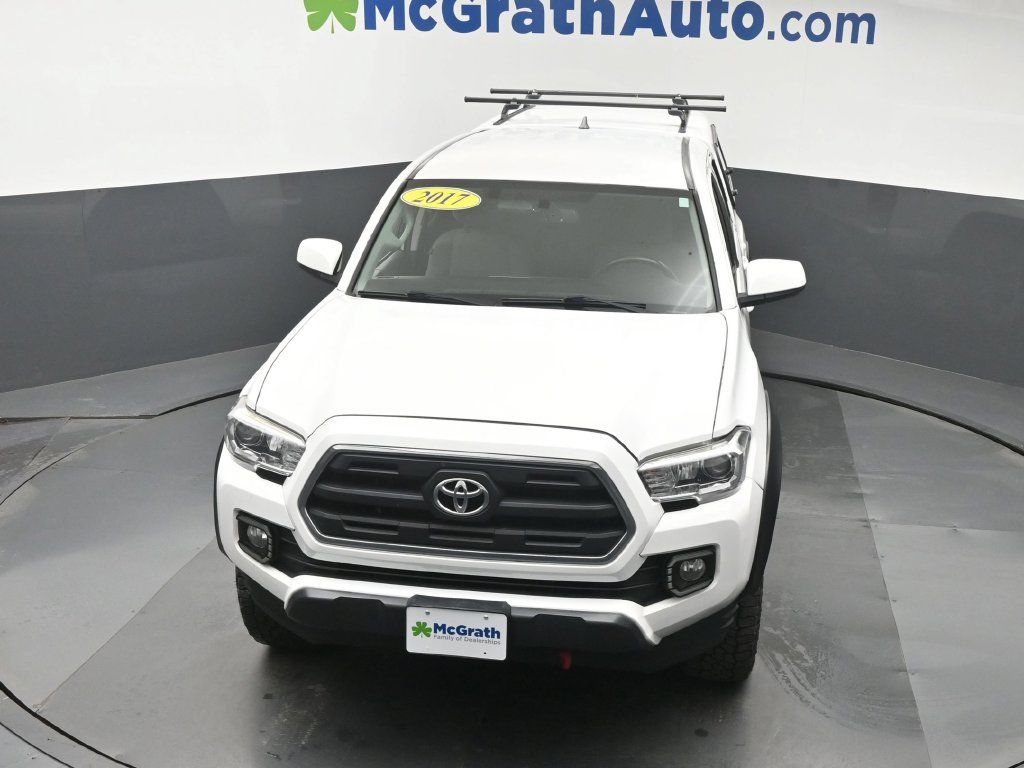 Used 2017 Toyota Tacoma SR5 w/ Tow Package AWD/4WD image 27