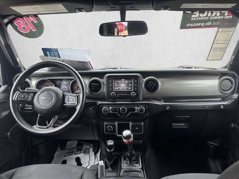 Used 2018 Jeep Wrangler Unlimited Sport AWD/4WD image 19