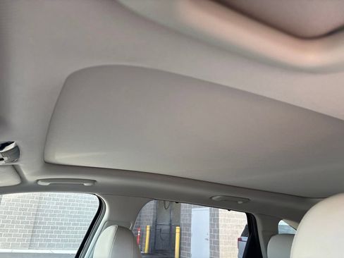 Certified 2023 Kia Sorento SX Prestige w/ Panoramic Sunroof Package AWD/4WD image 5
