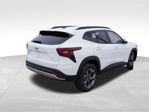 New 2026 Chevrolet Trax LT image 5