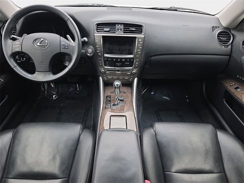 Used 2010 Lexus IS 250C image 10