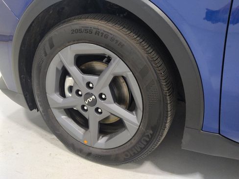 Used 2025 Kia K4 FWD image 31