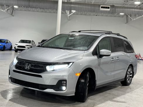 New 2026 Honda Odyssey EX-L image 17