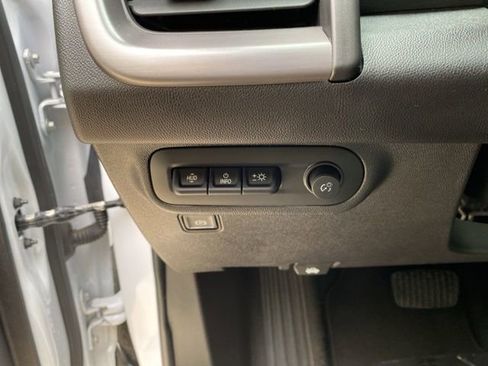 Used 2024 GMC Terrain AT4 w/ Infotainment Package II image 14