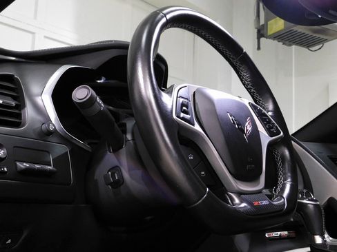 Used 2018 Chevrolet Corvette Z06 image 46