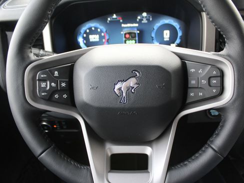 New 2025 Ford Bronco Outer Banks image 28