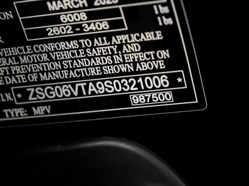 Used 2025 Ferrari Purosangue image 60