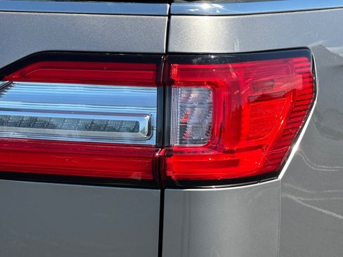 Used 2019 Lincoln Navigator L Reserve image 49