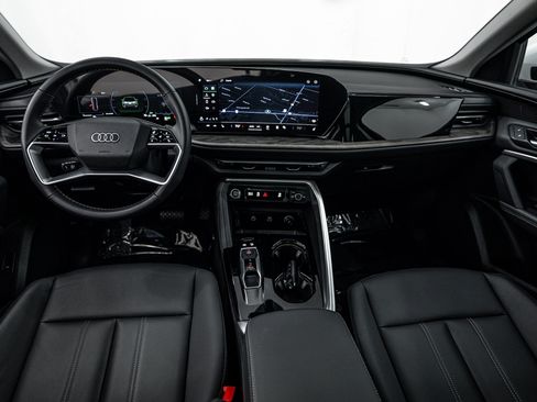 Used 2025 Audi Q5 Premium w/ Convenience Package AWD/4WD image 16